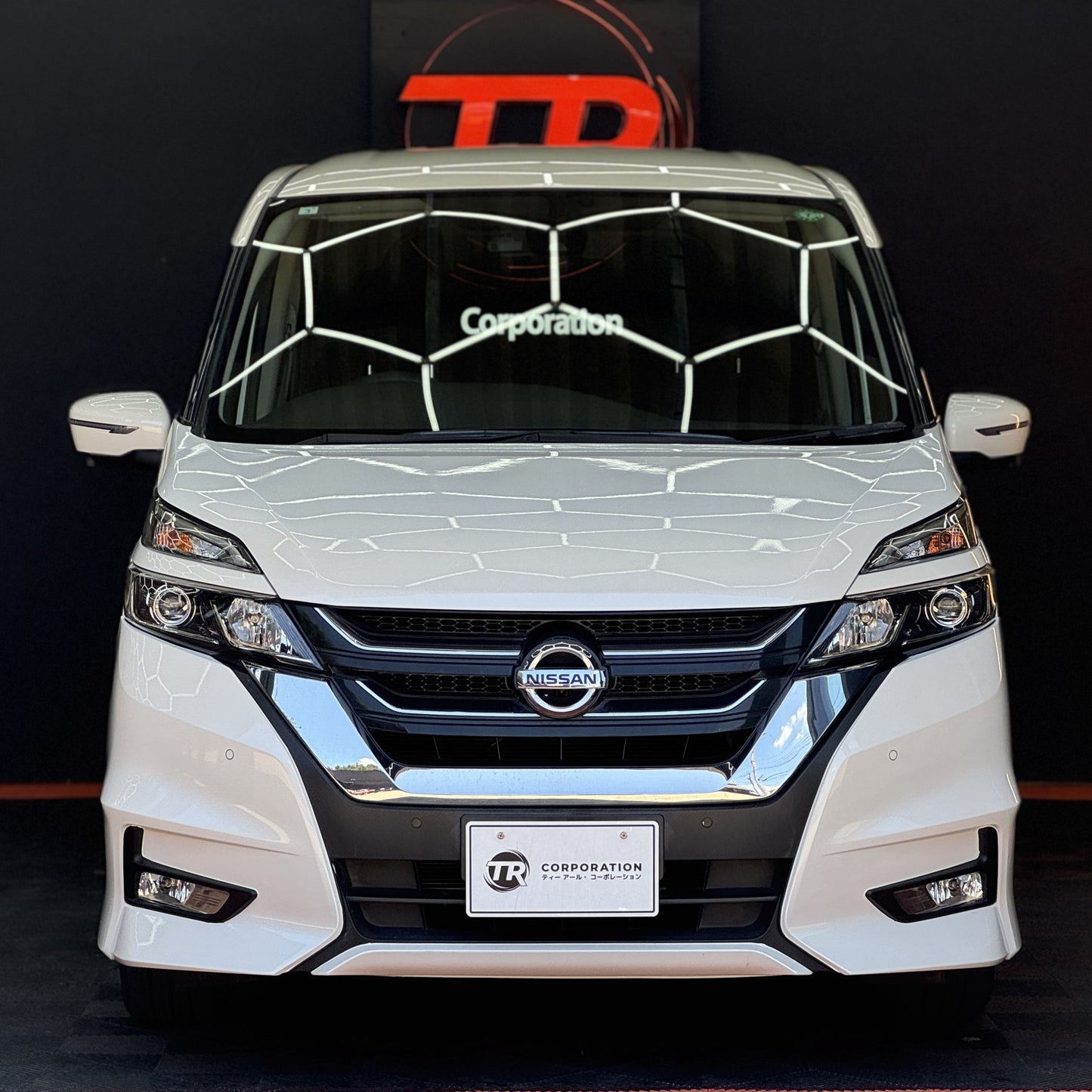 Nissan Serena Highway-star Hybrid