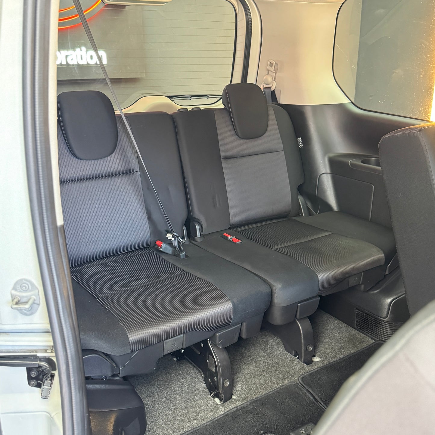 Nissan Serena Highway-star Hybrid