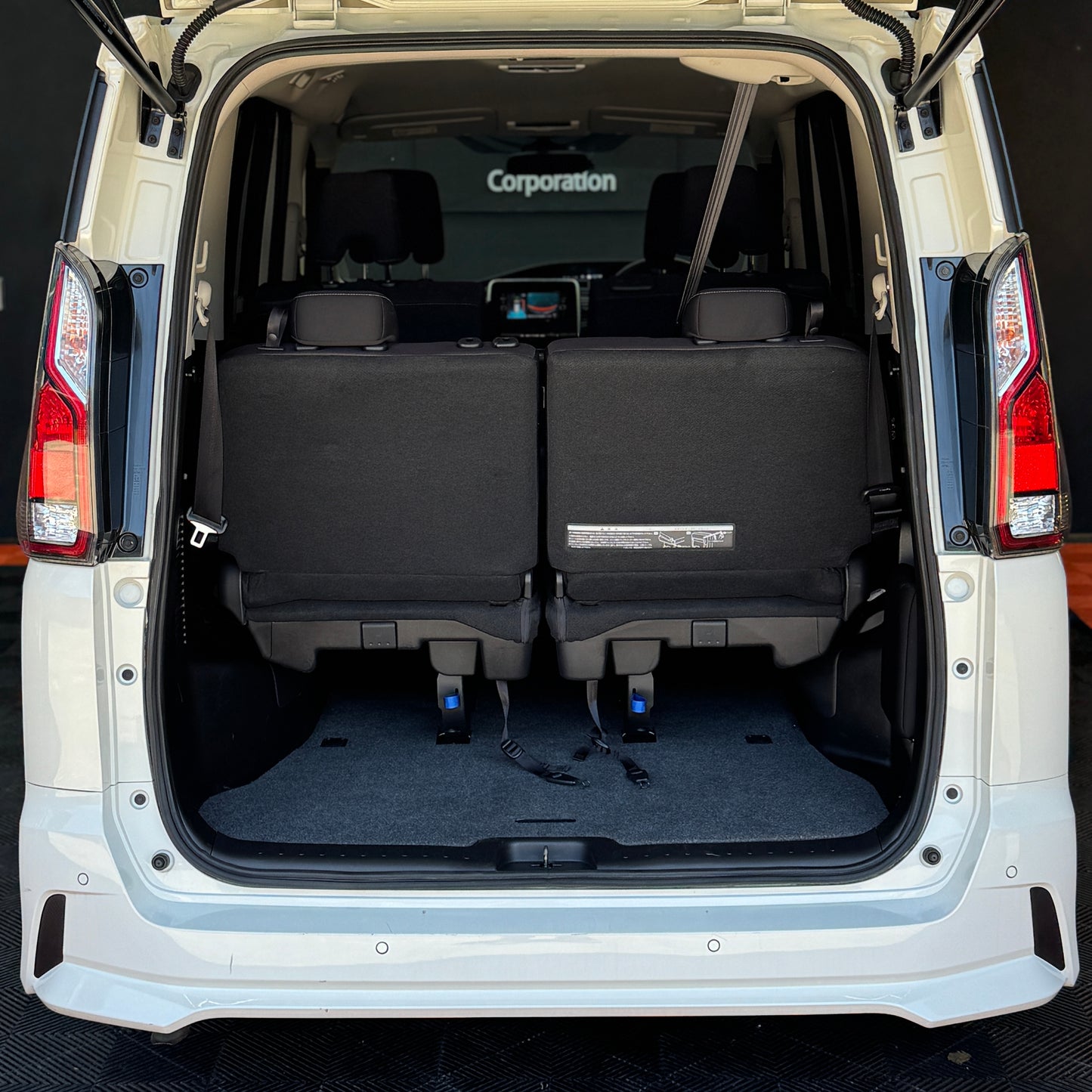 Nissan Serena Highway-star Hybrid
