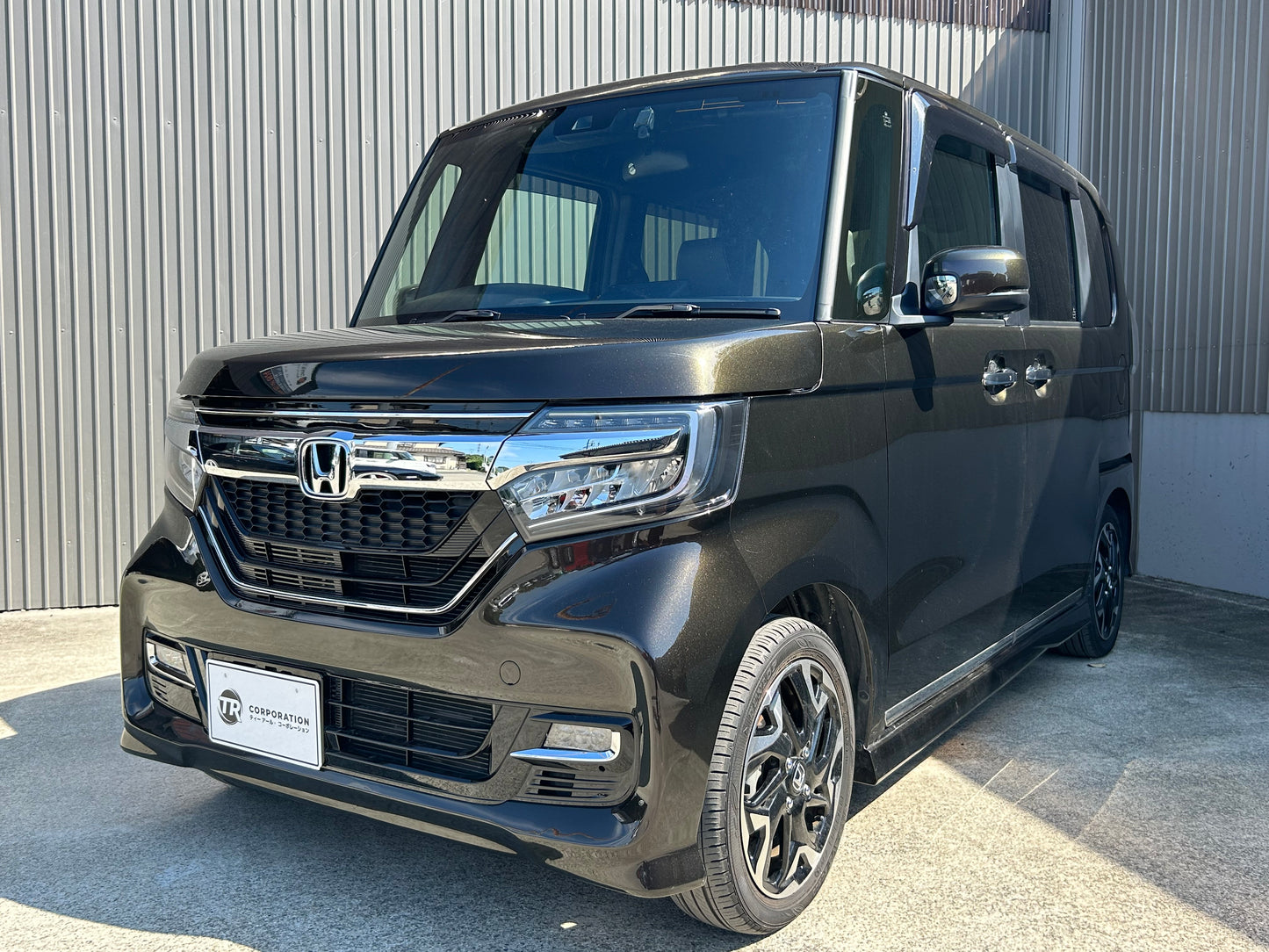 Honda N-BOX Custom