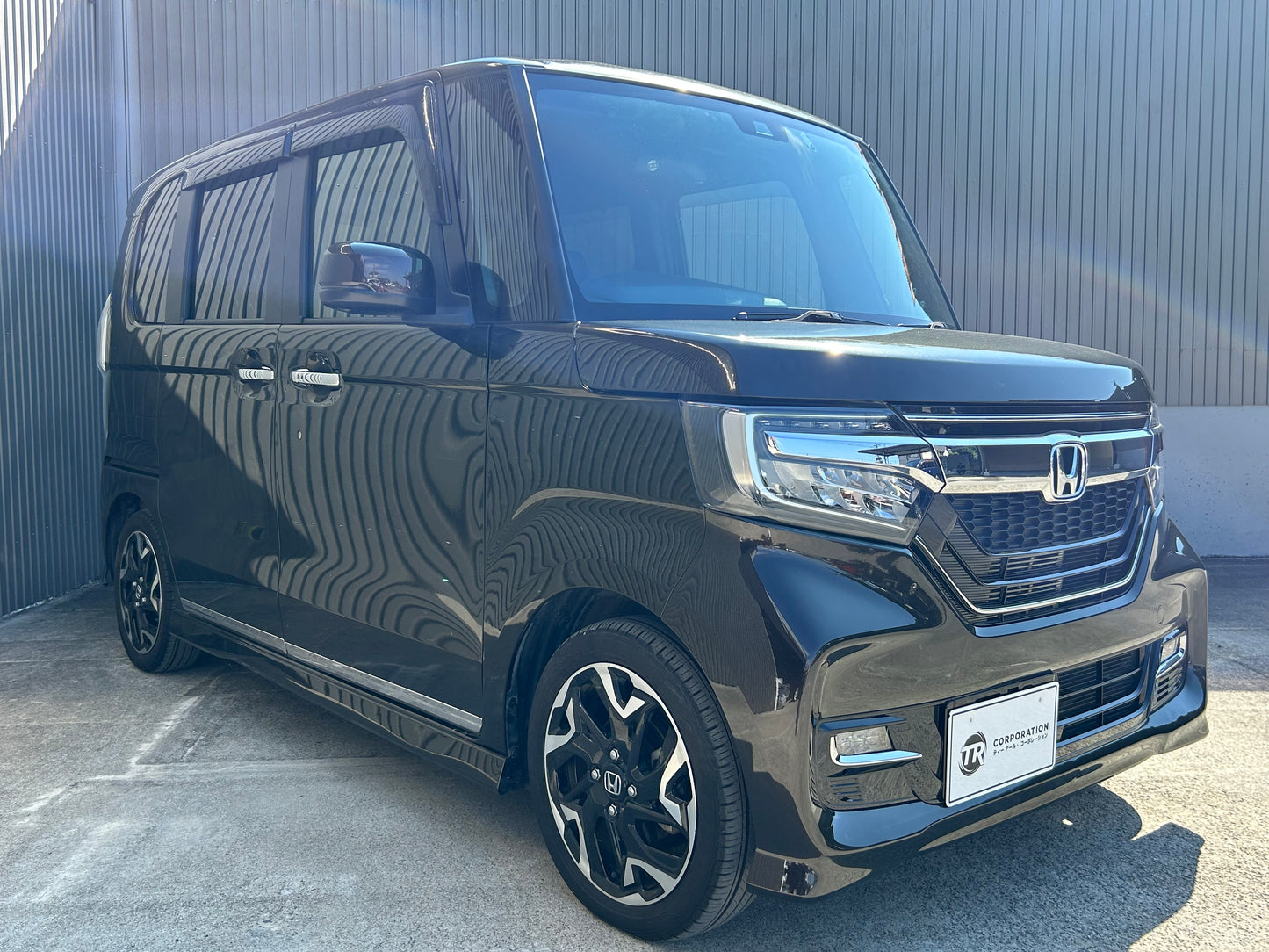 Honda N-BOX Custom