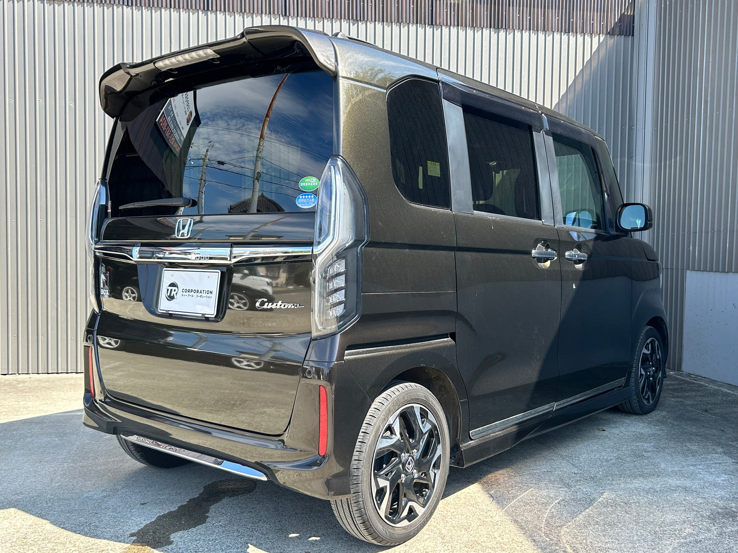 Honda N-BOX Custom