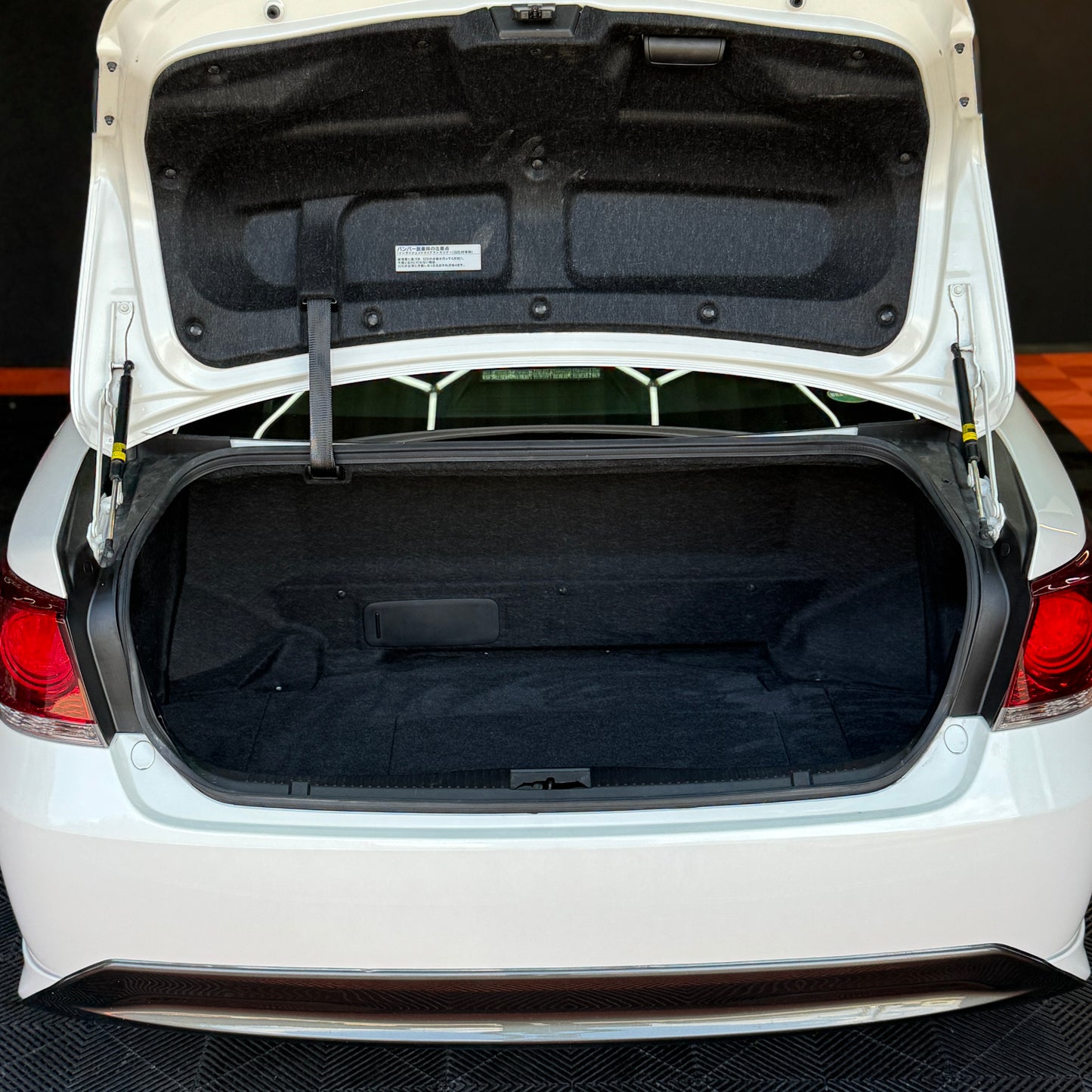 Toyota Crown Hybrid Athlete S