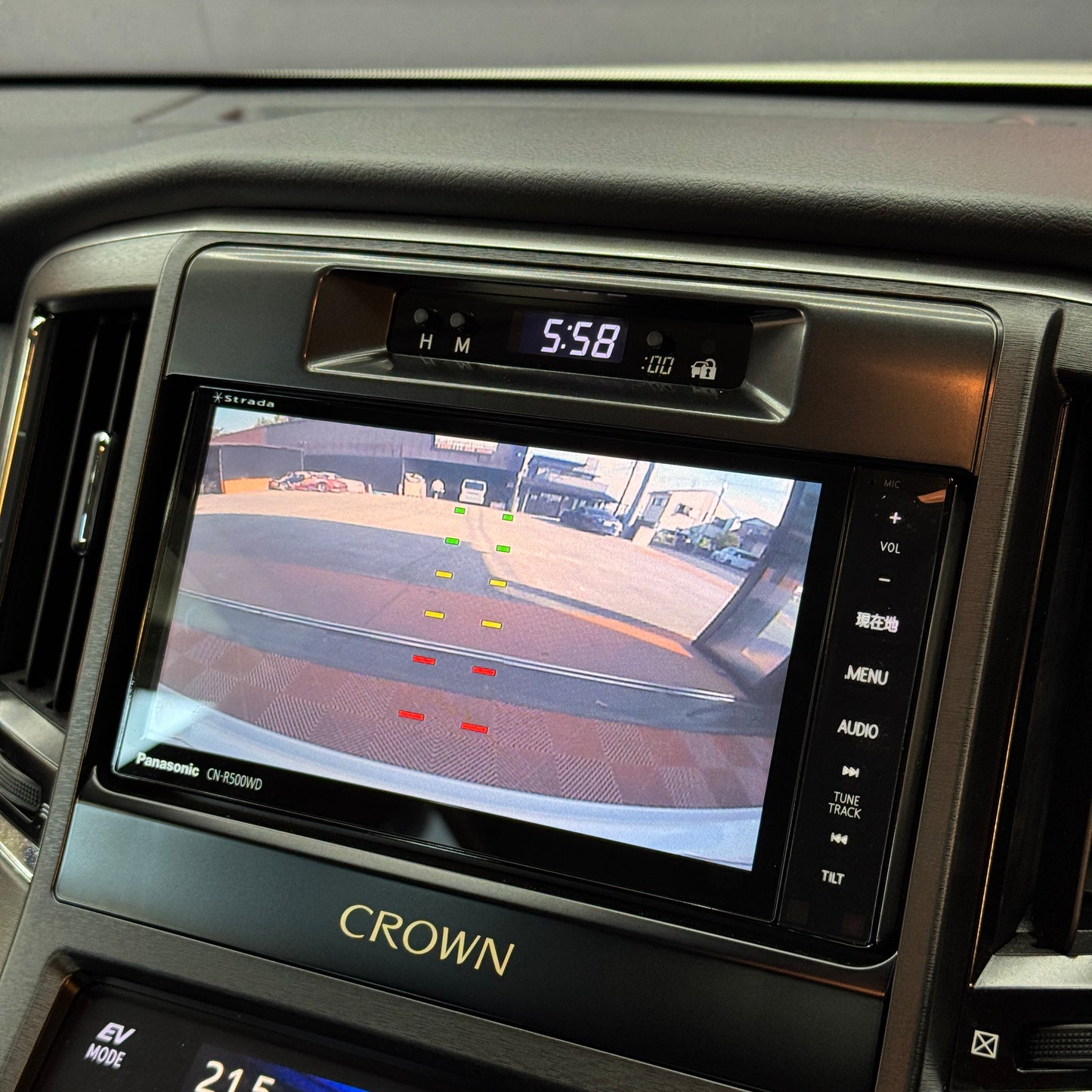 Toyota Crown Hybrid Athlete S