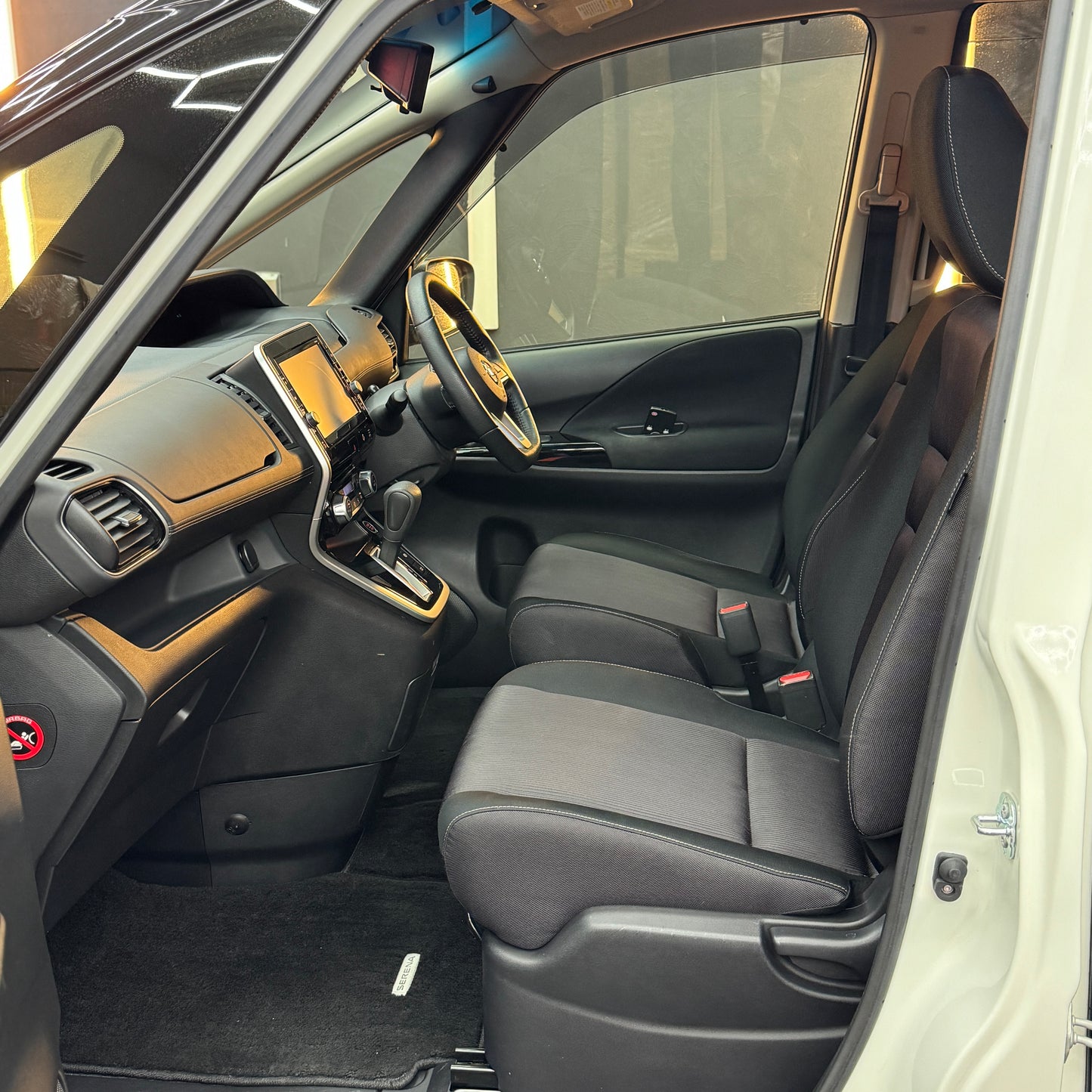 Nissan Serena Highway-star G S-Hybrid