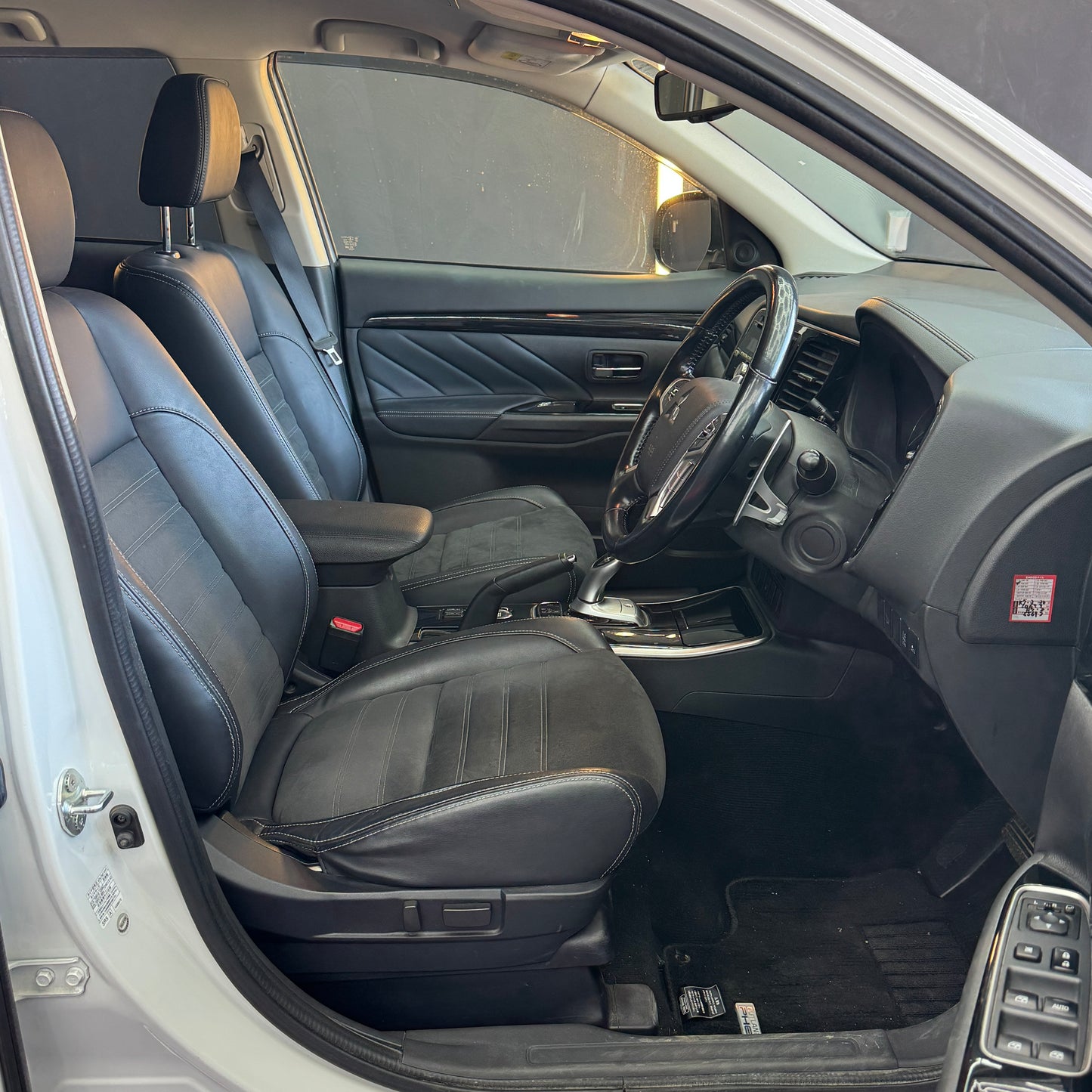 Mitsubishi Outlander PHEV 4WD