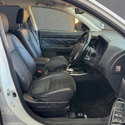 Mitsubishi Outlander PHEV 4WD