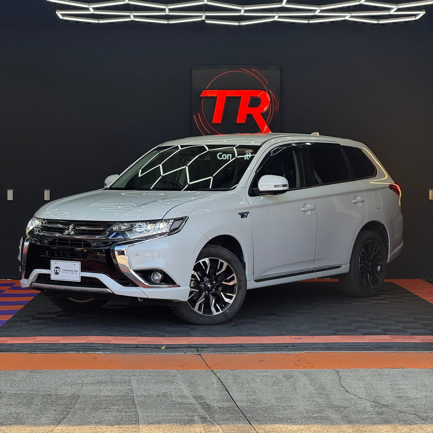 Mitsubishi Outlander PHEV 4WD