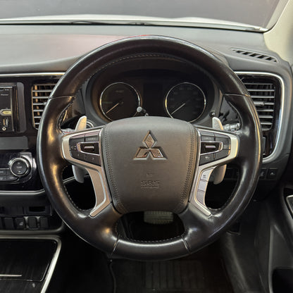 Mitsubishi Outlander PHEV 4WD