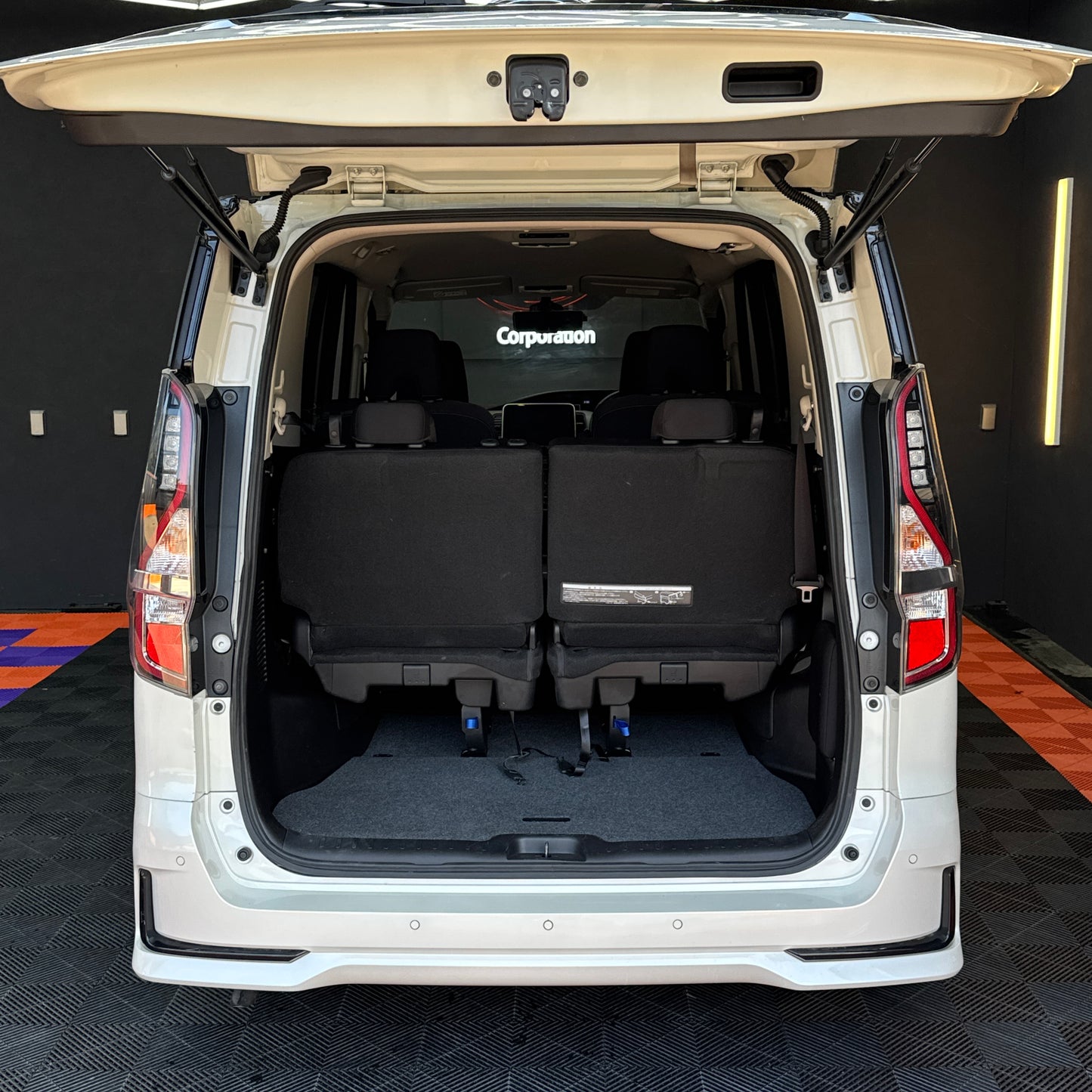 Nissan Serena Highway-Star V e-Power