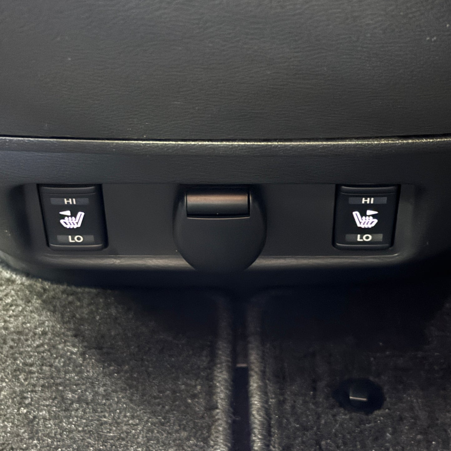 Nissan Serena Highway-Star V e-Power