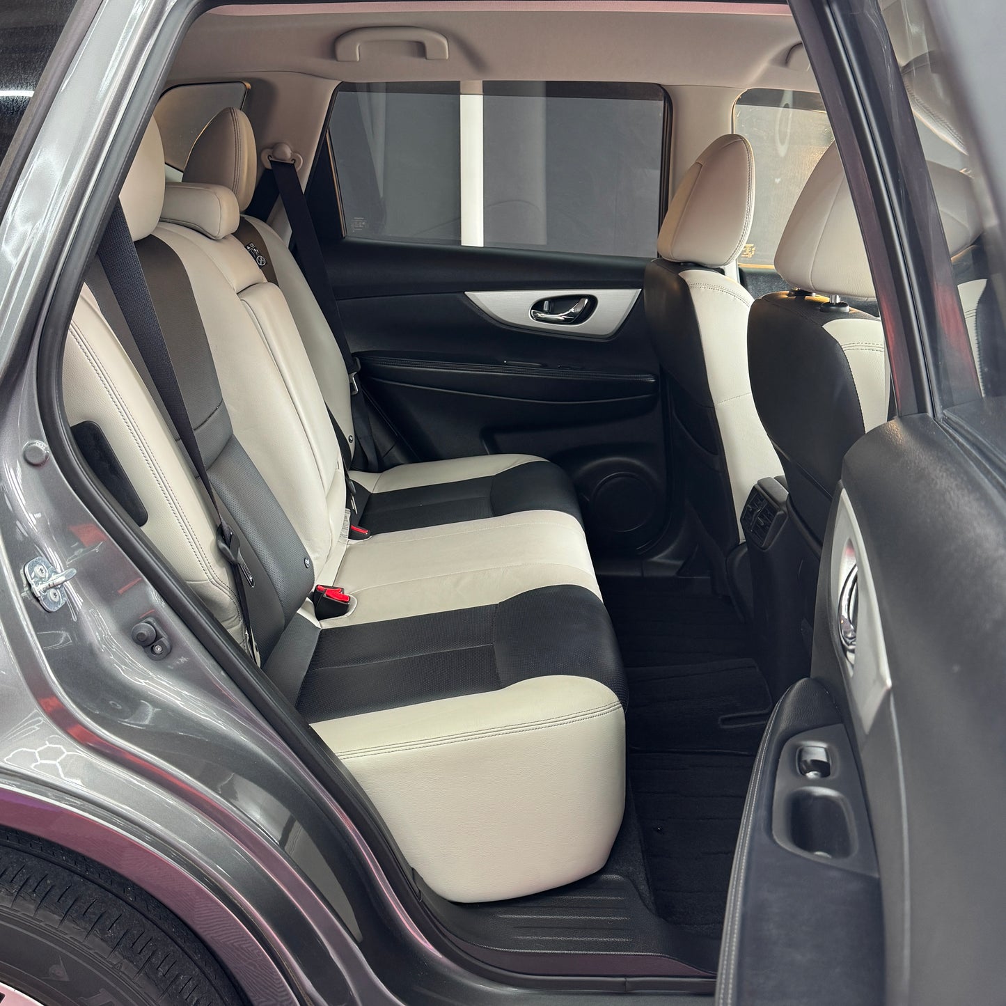 X-Trail Premium Hybrid 4WD