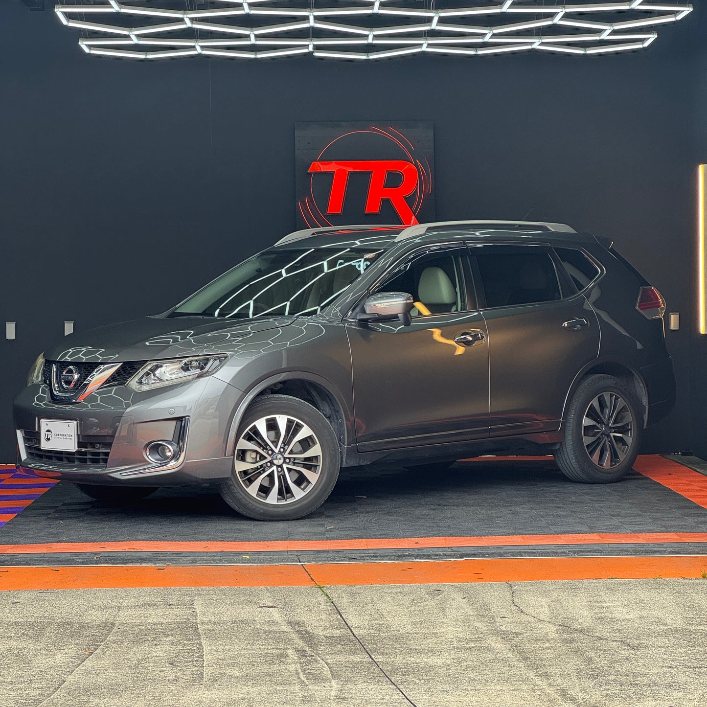 X-Trail Premium Hybrid 4WD