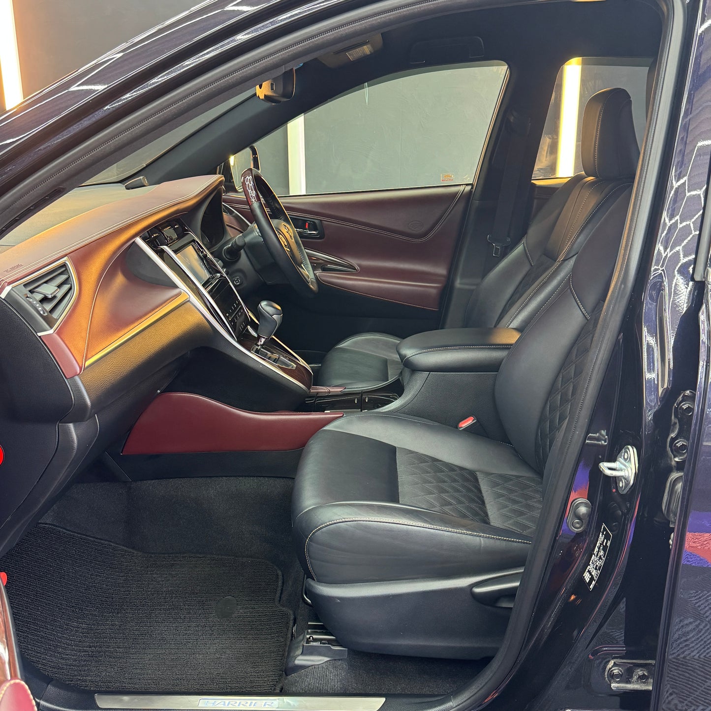 Toyota Harrier Mode Premium