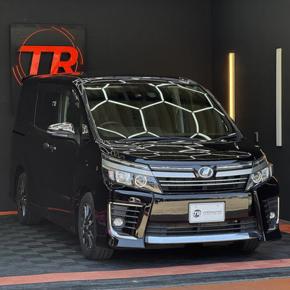 Toyota Voxy ZS