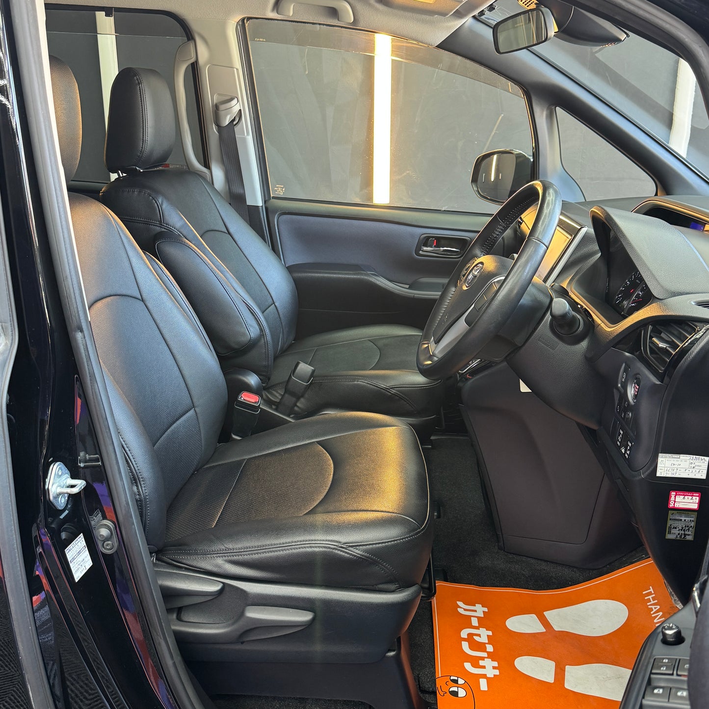 Toyota Voxy ZS