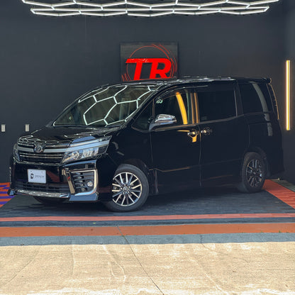 Toyota Voxy ZS