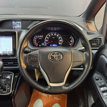 Toyota Voxy ZS