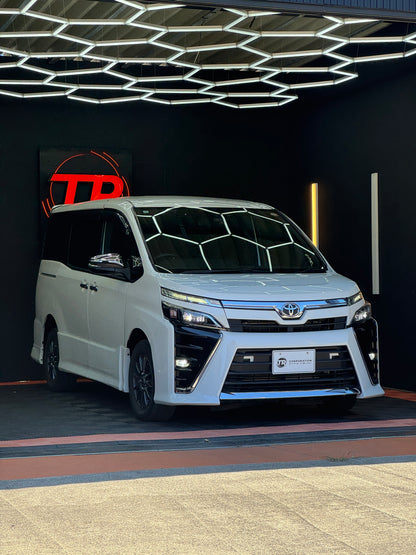 Toyota Voxy ZS Kirameki 4WD