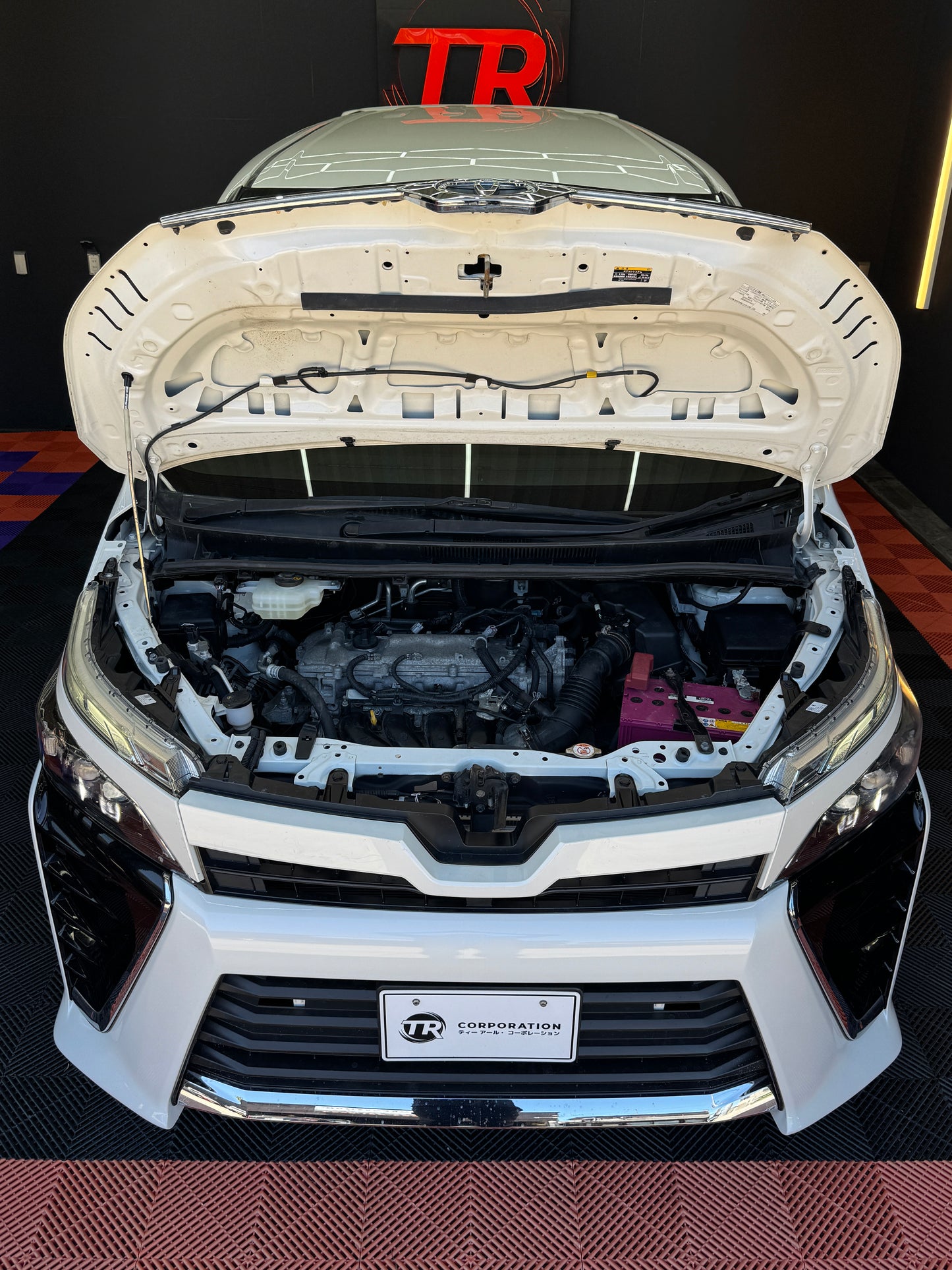 Toyota Voxy ZS Kirameki 4WD