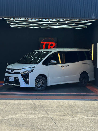 Toyota Voxy ZS Kirameki 4WD
