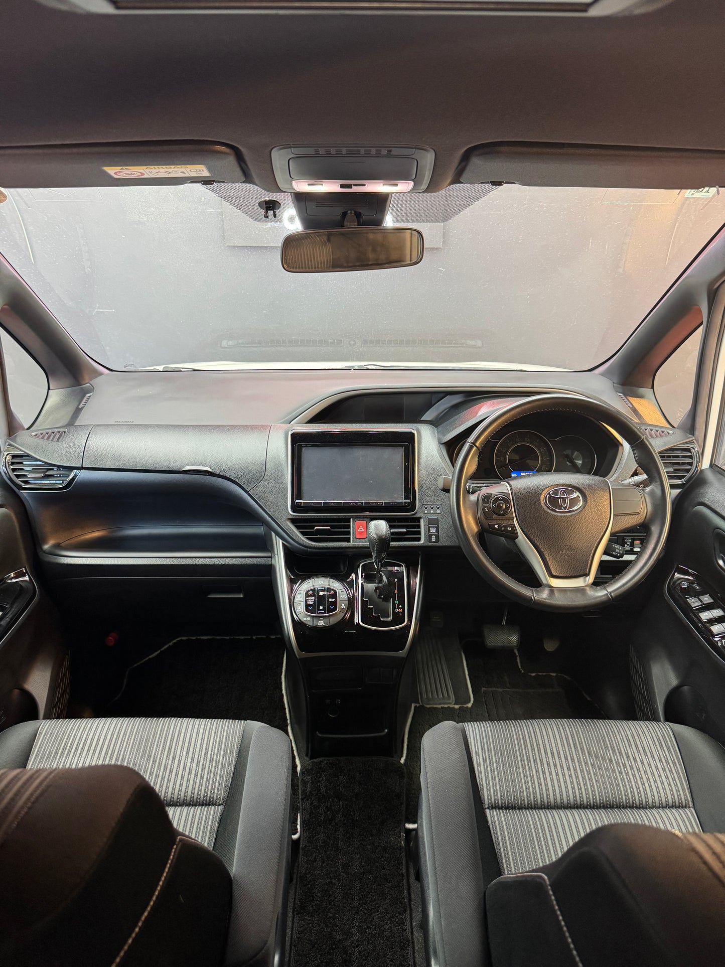 Toyota Voxy ZS Kirameki 4WD