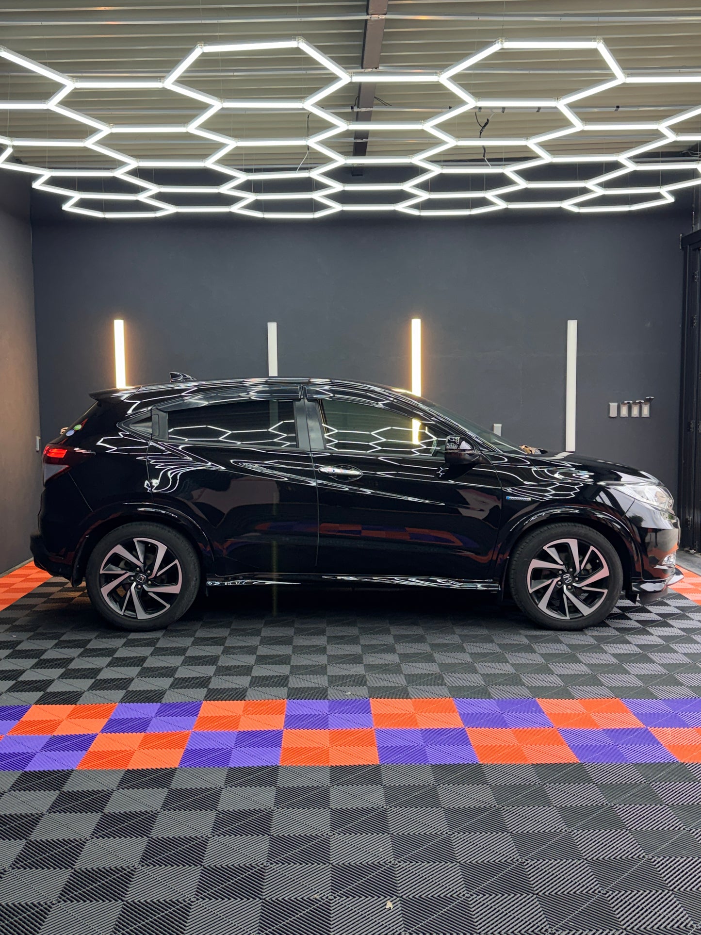 Honda Vezel RS Hybrid Honda Sensing 2017