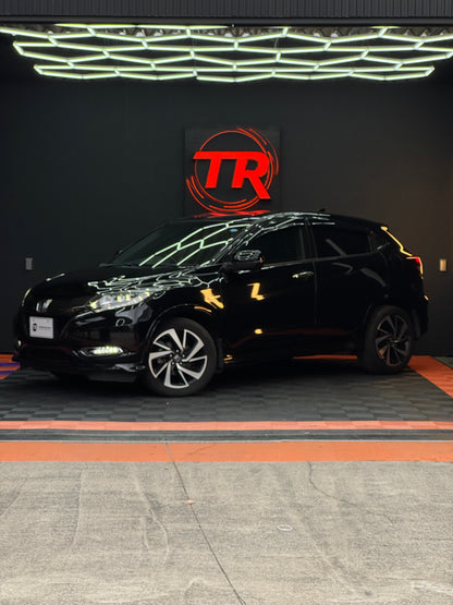 Honda Vezel RS Hybrid Honda Sensing 2017