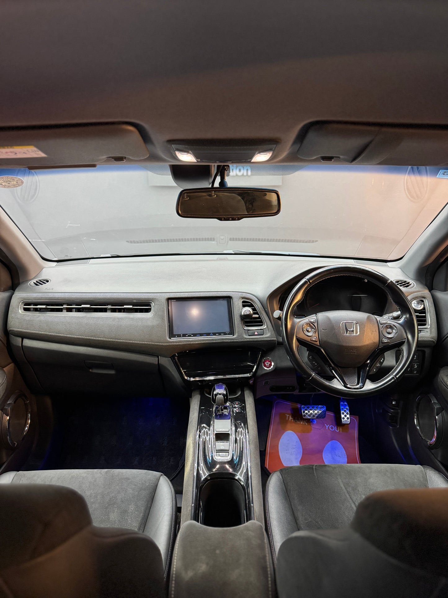 Honda Vezel RS Hybrid Honda Sensing 2017