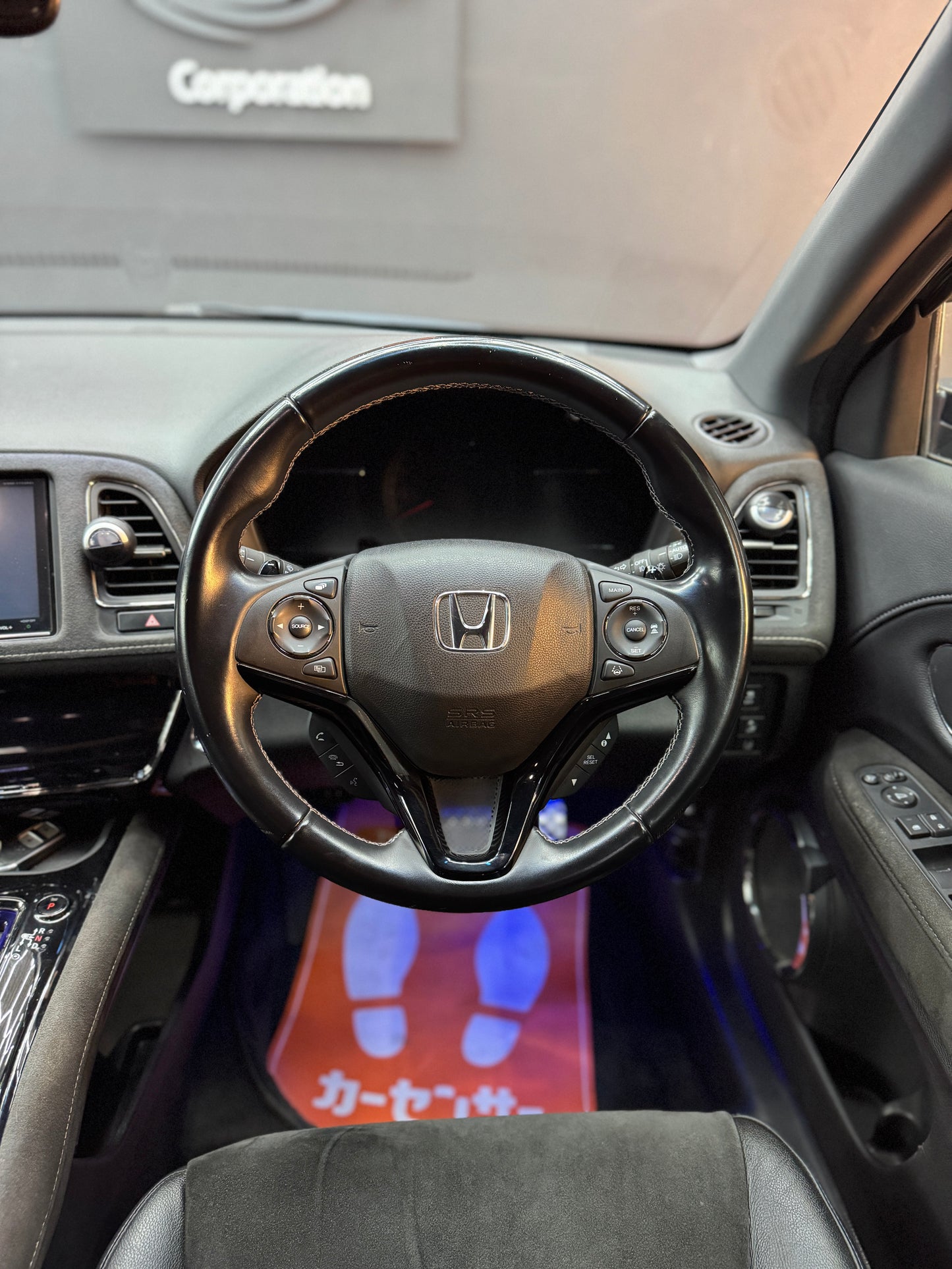 Honda Vezel RS Hybrid Honda Sensing 2017