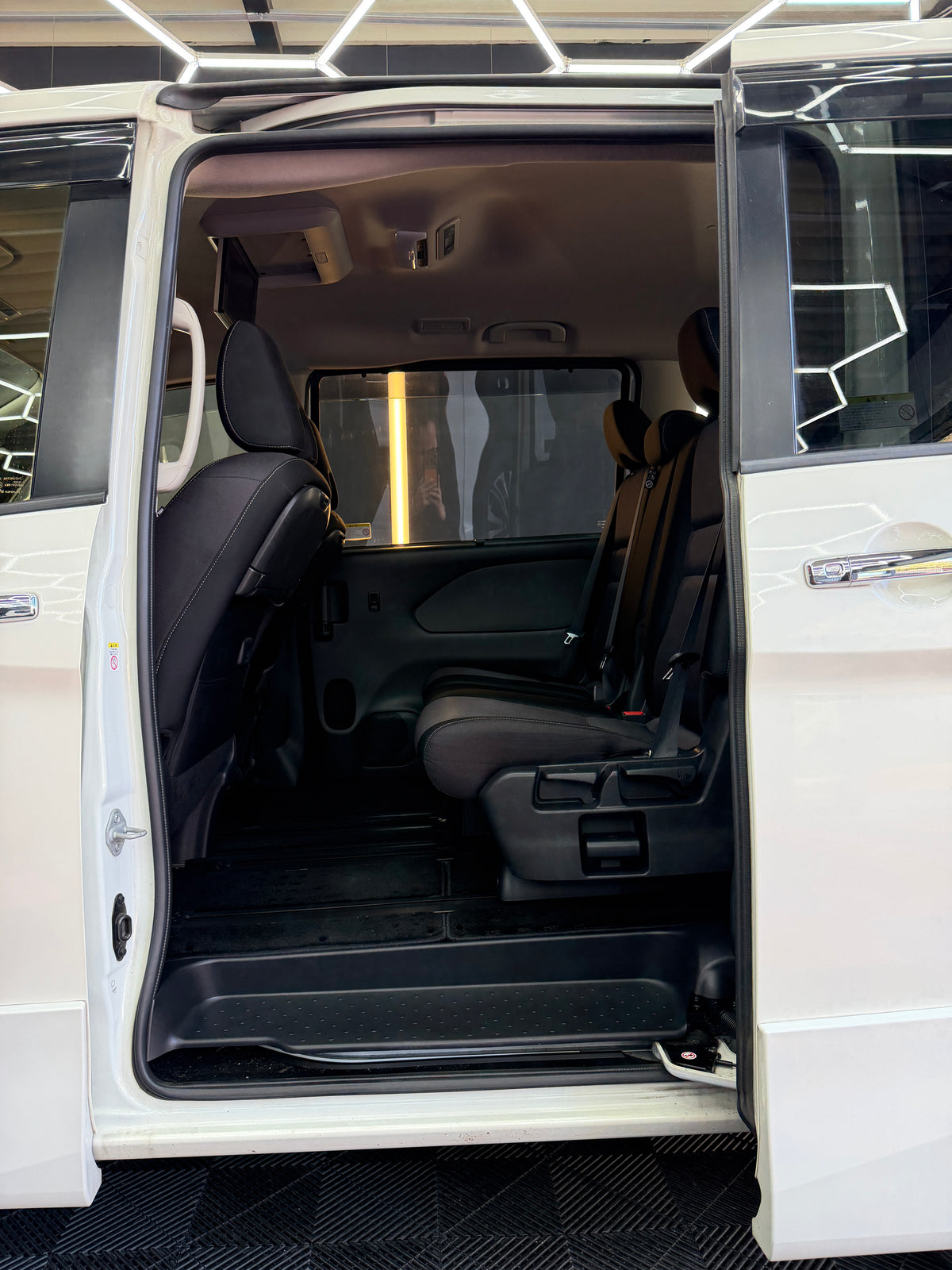 日産 セレナ S-HYBRID ハイウェイスターG 平成29年式