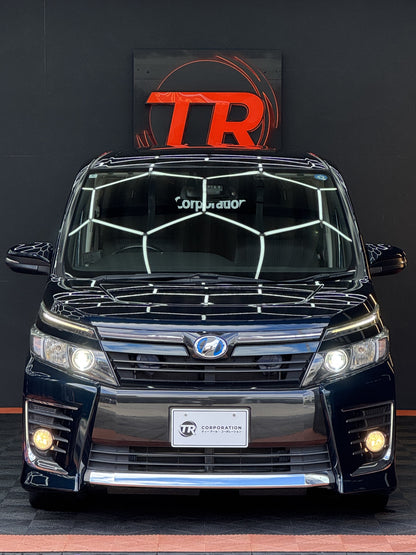 Toyota Voxy ZS Hybrid 2016