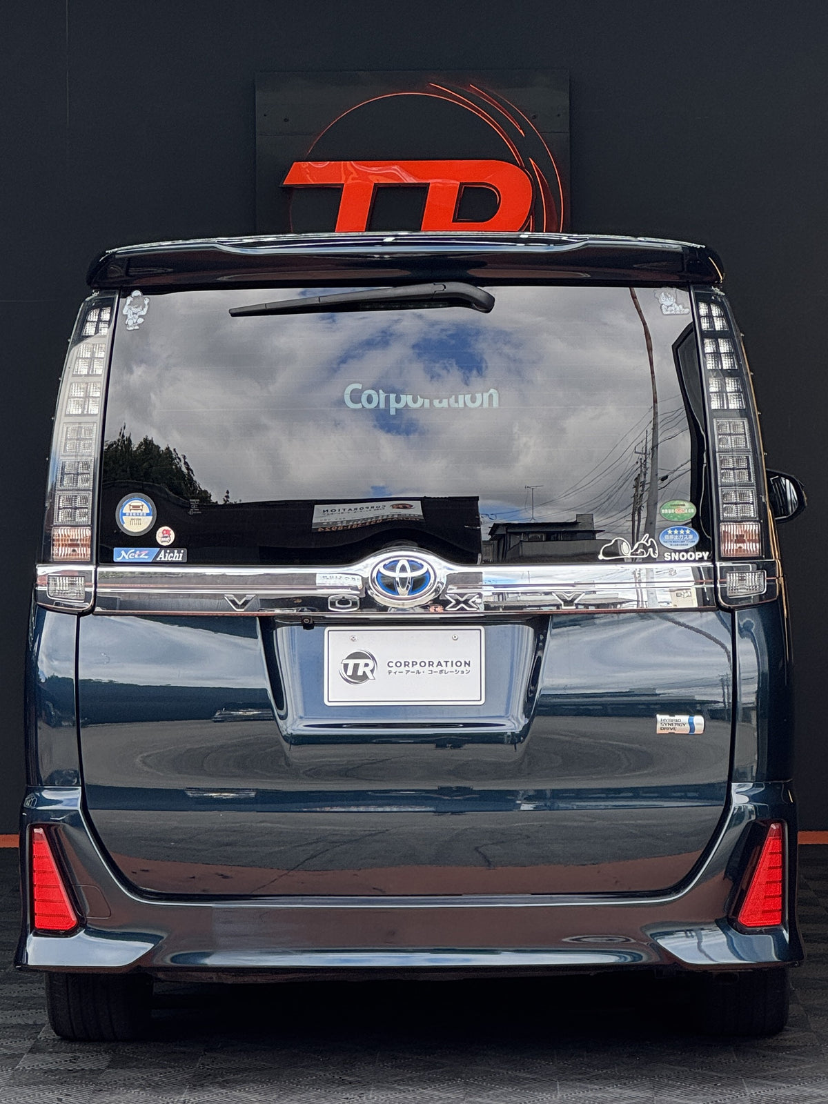 Toyota Voxy ZS Hybrid 2016