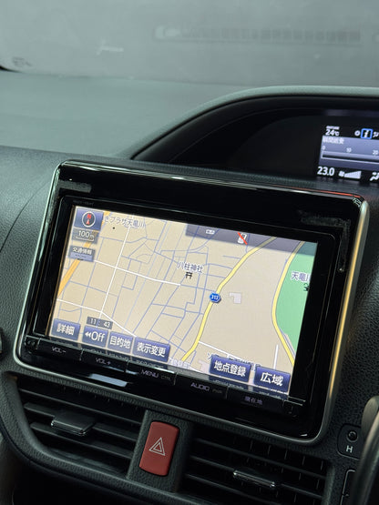 Toyota Voxy ZS Hybrid 2016