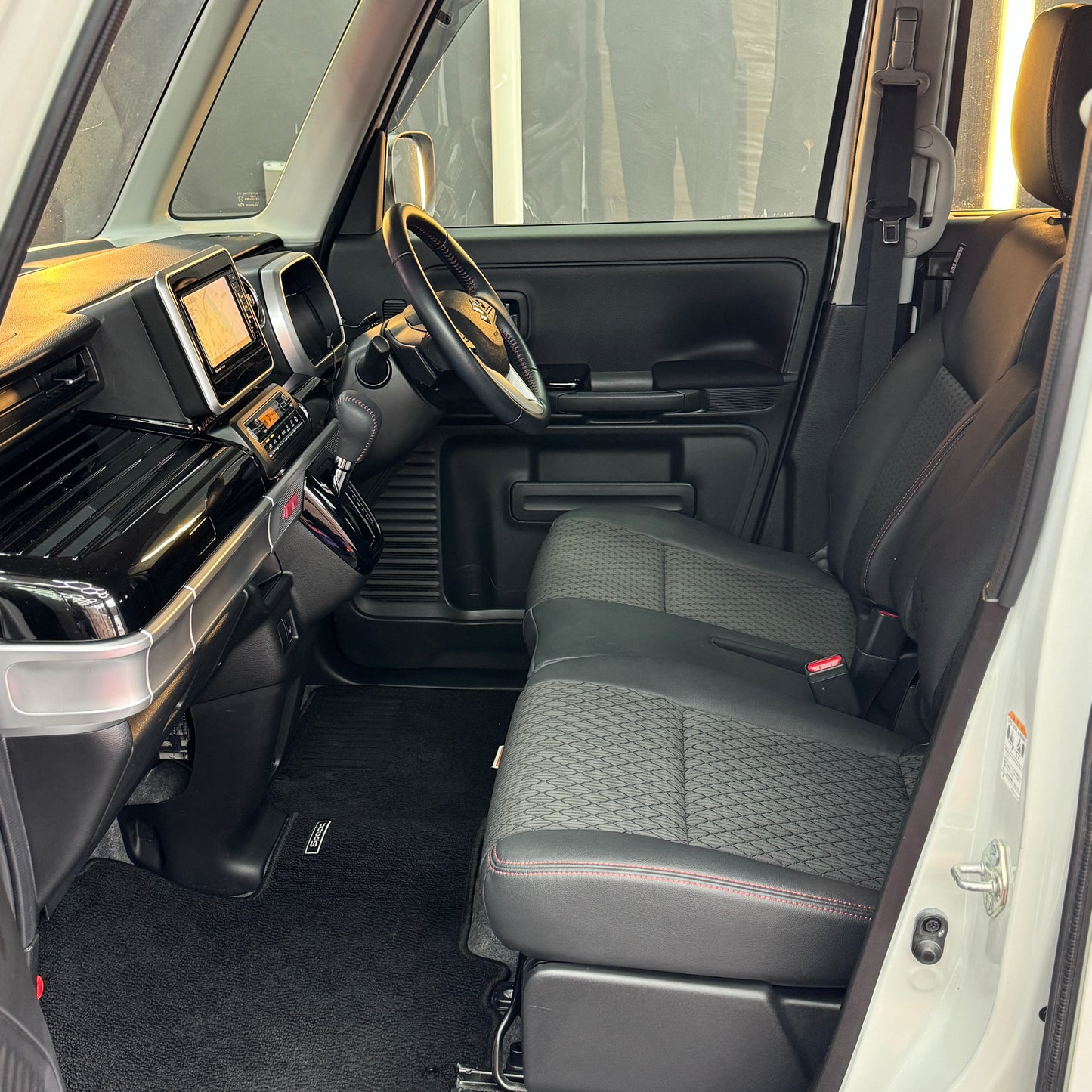 Suzuki Spacia Custom Hybrid