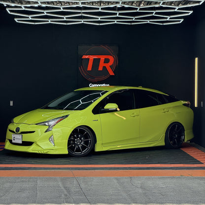 Toyota Prius S Touring Selection e-four 4WD