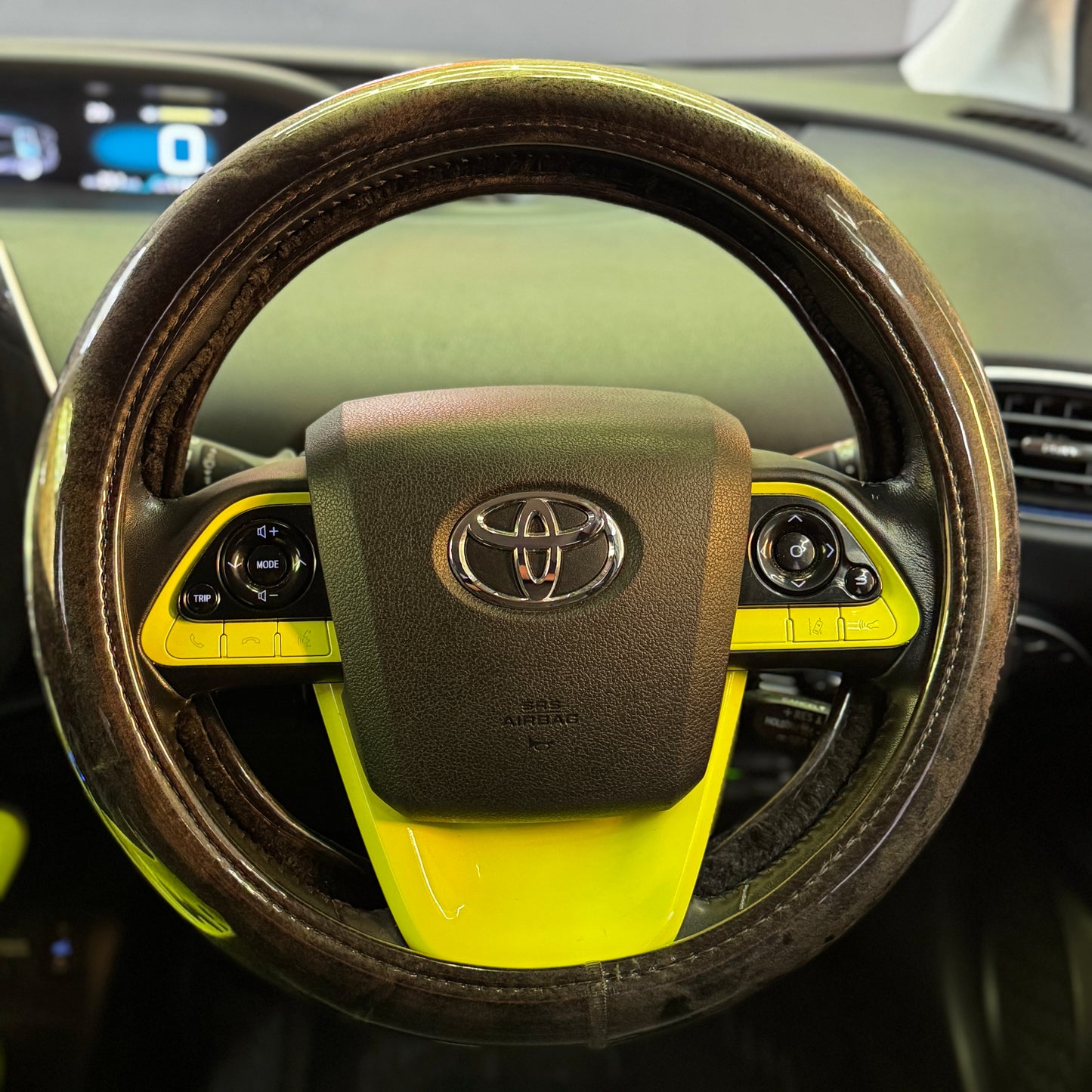 Toyota Prius S Touring Selection e-four 4WD