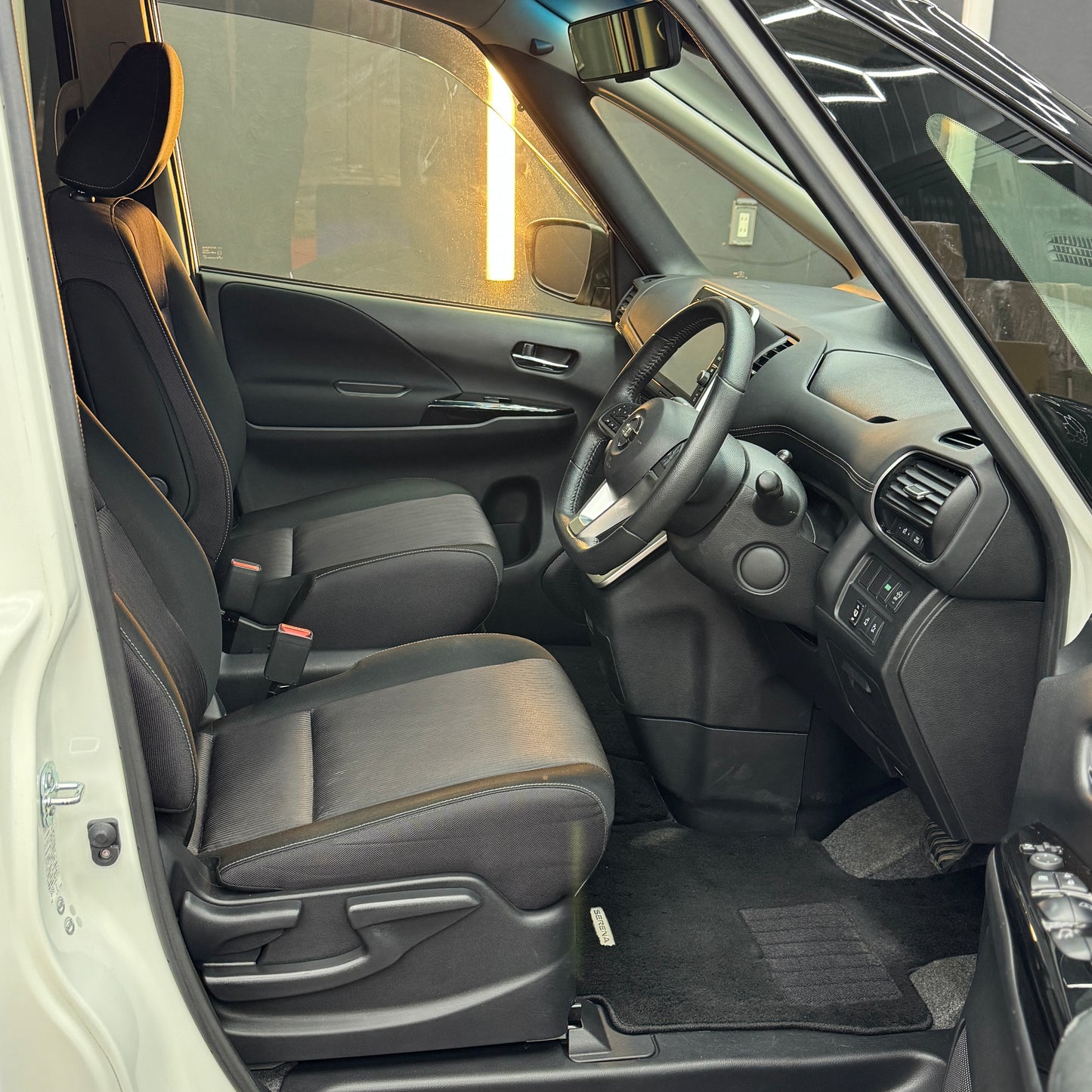 Nissan Serena Highway-star G S-Hybrid