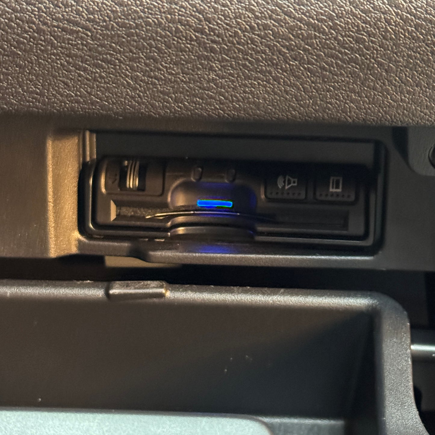 Nissan Serena Highway-star G S-Hybrid