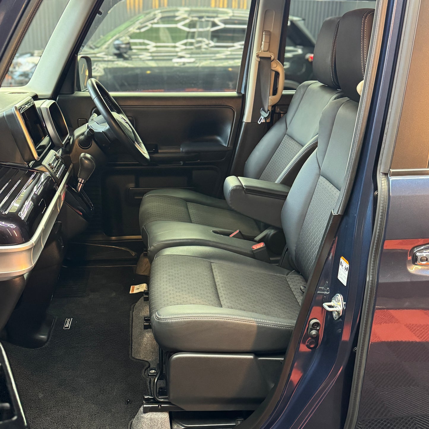 Suzuki Spacia Custom Turbo Hybrid XS