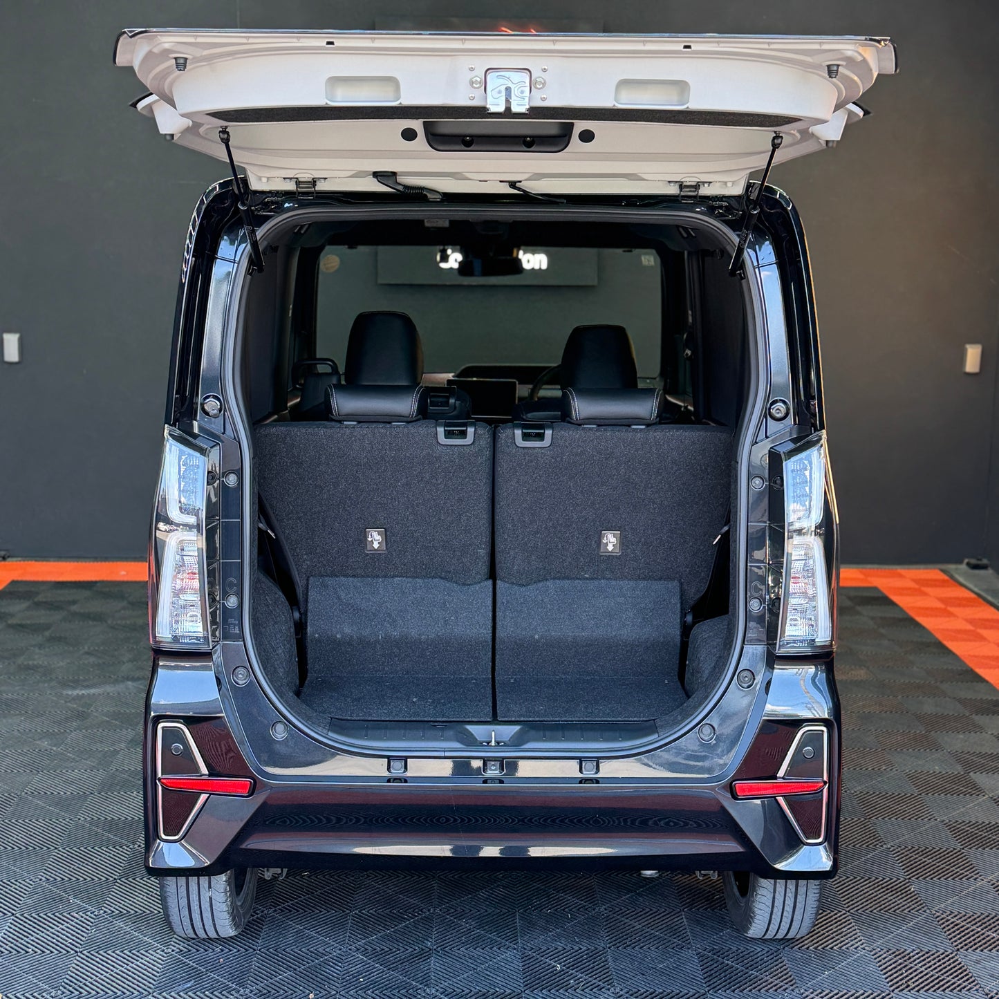 Daihatsu Tanto Custom RS Style Selection