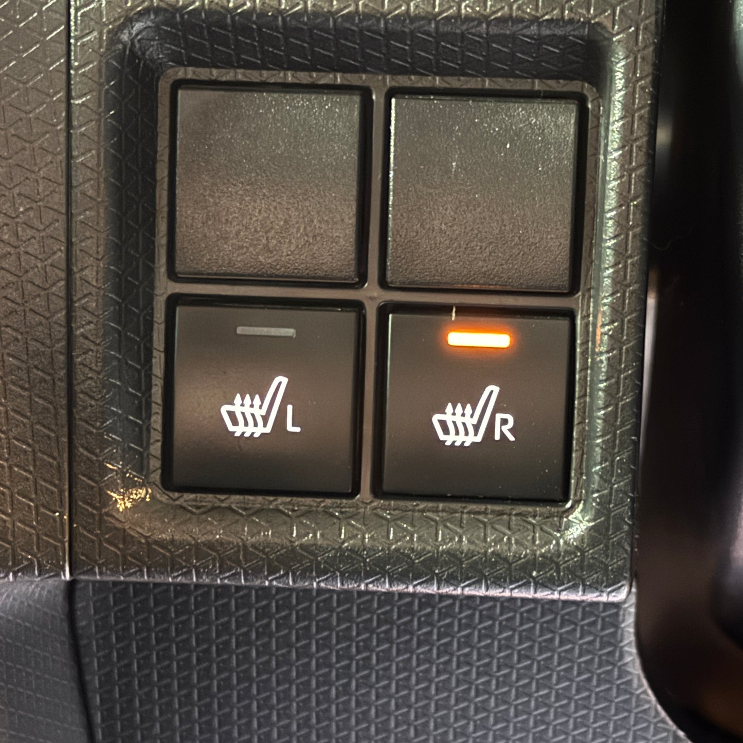 Daihatsu Tanto Custom RS Style Selection