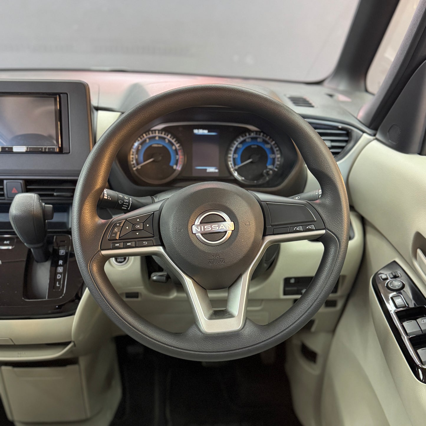 Nissan Roox Hybrid X