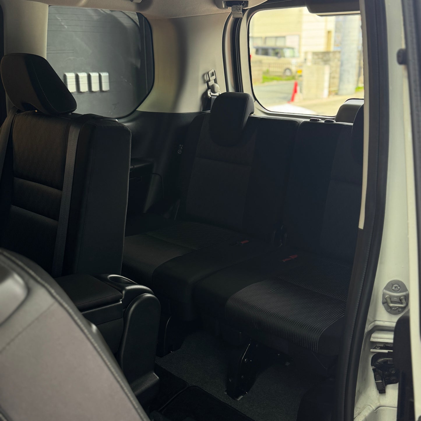 Nissan Serena Highwaystar S-Hybrid